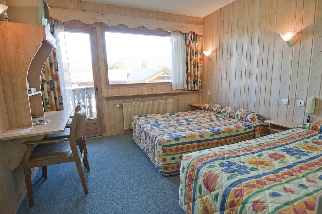 Hotel Etoile des Neiges Métabief Zimmer foto
